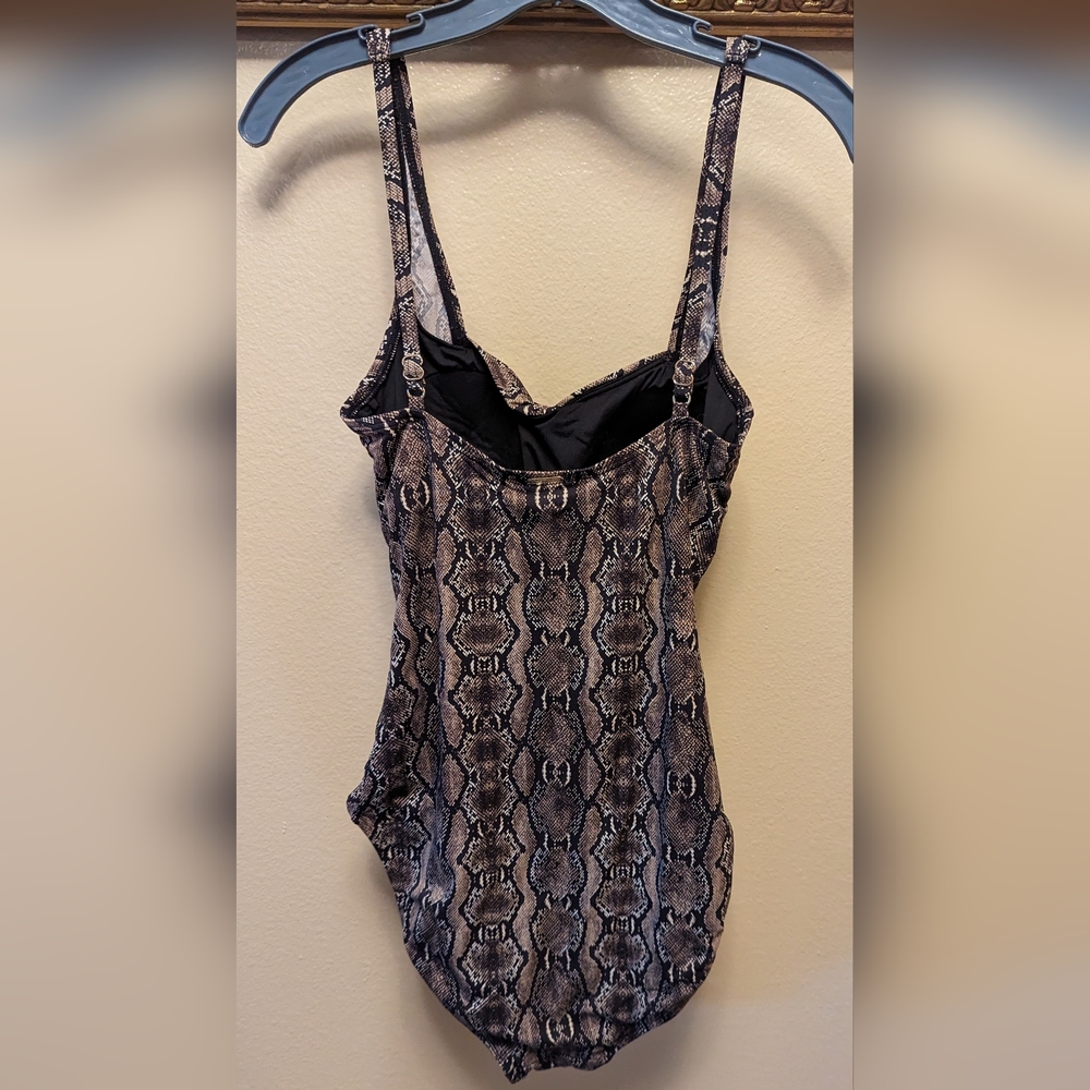 CALVIN KLEIN SNAKESKIN PRINT SWIMSUIT SZ 8 - Picture 2 of 8